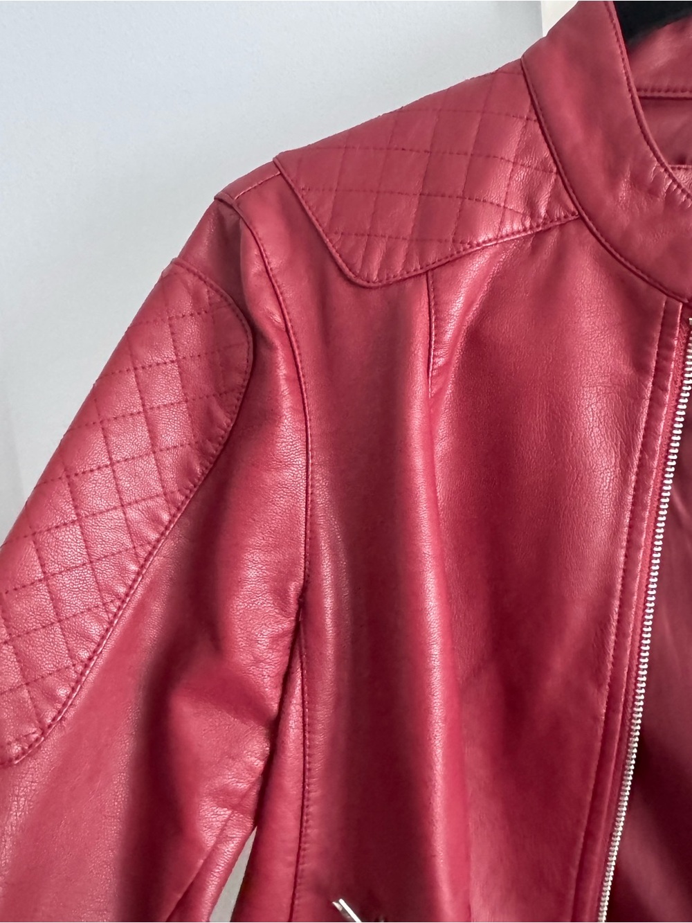 Levi’s Red Leather Jacket - - Picture 3 of 4